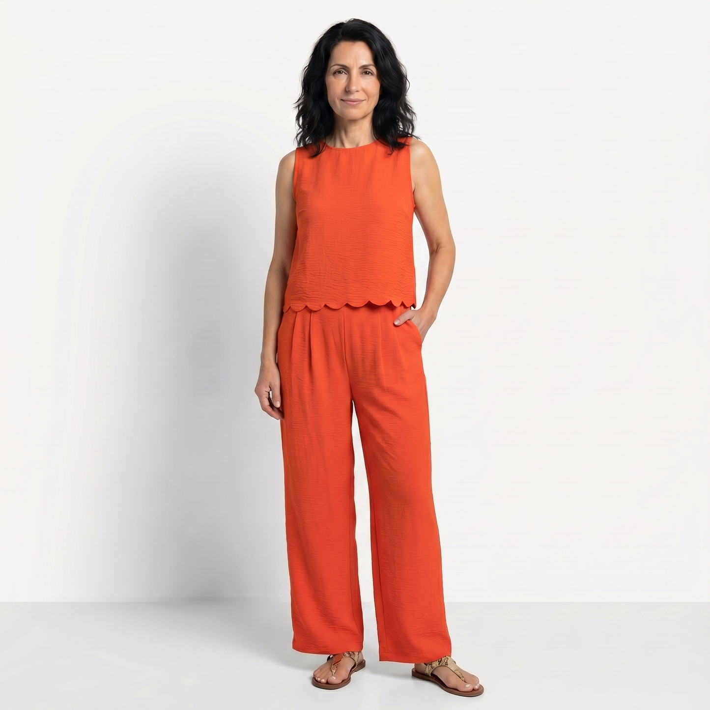 ELENA | SET LEJERĂ ELEGANTĂ CU DETALIU FUNDĂ